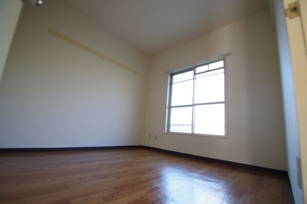 グリーンヴィラの物件内観写真